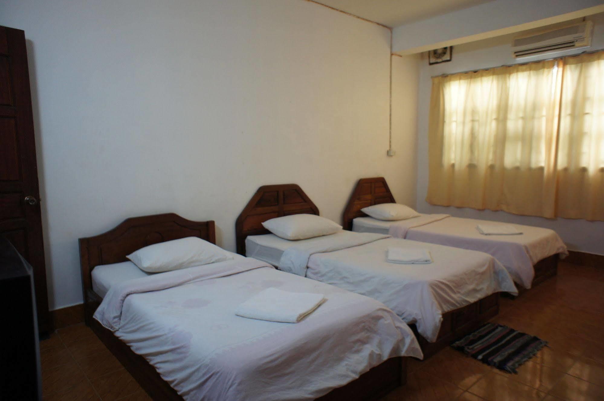 Malany Villa 2 Vang Vieng Exterior photo