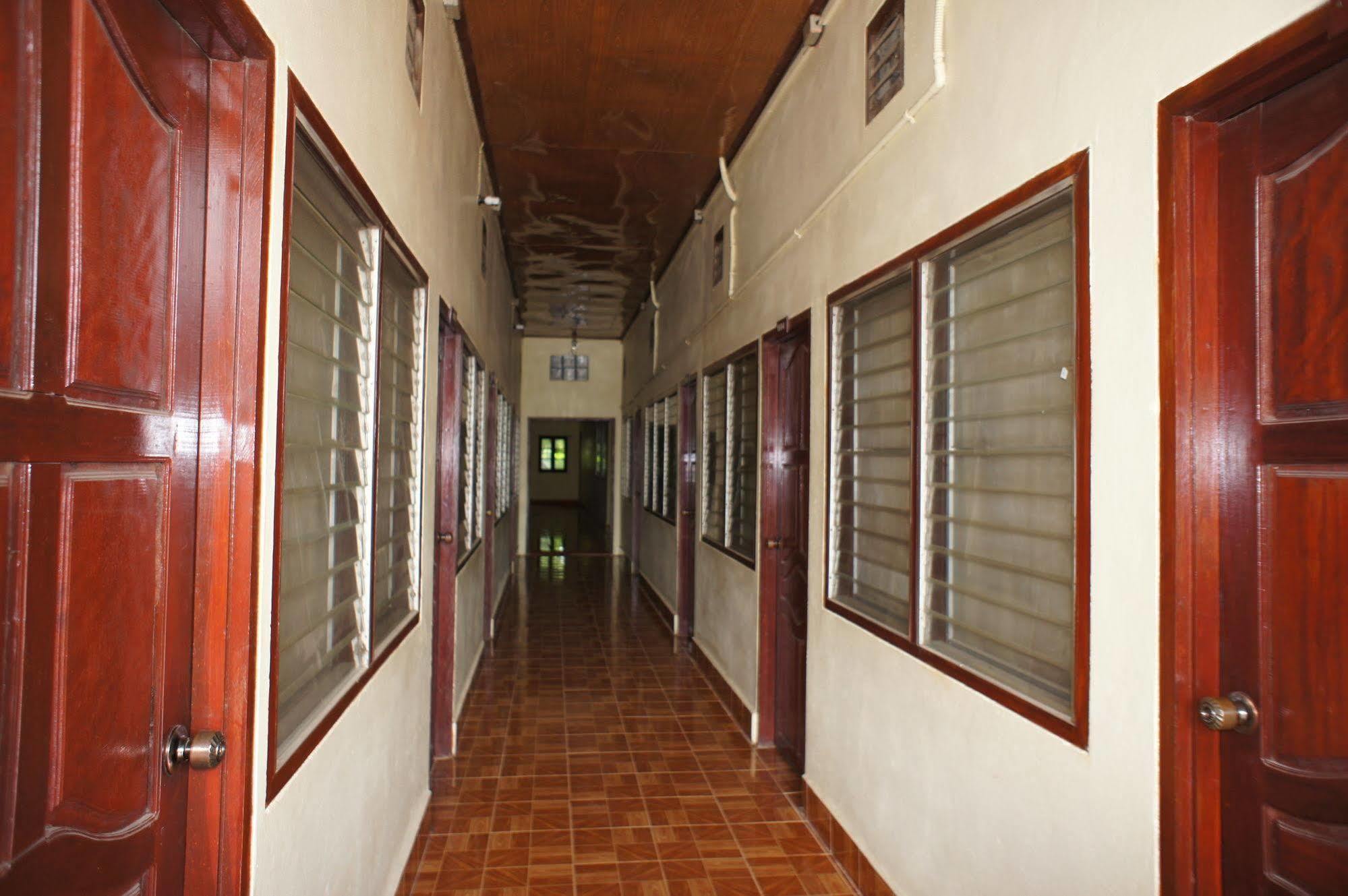 Malany Villa 2 Vang Vieng Exterior photo